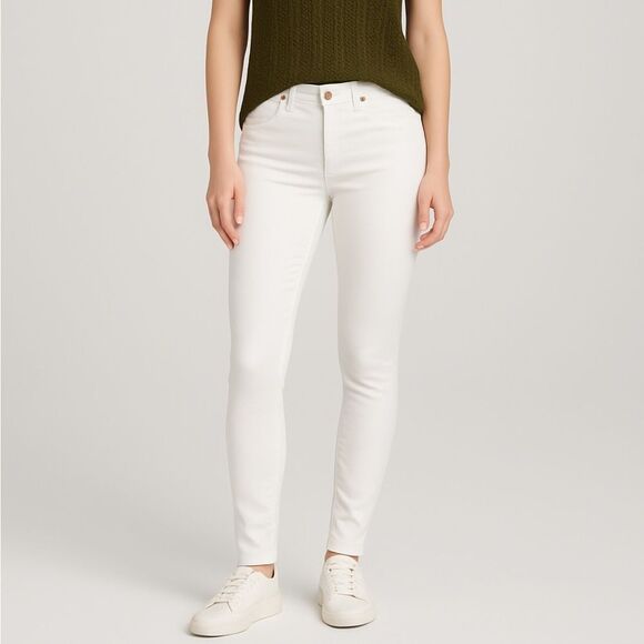 Abercrombie & Fitch White Jean Legging in White - Picture 1 of 7